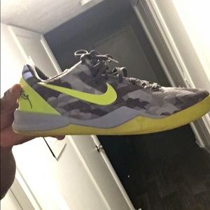 Lightly worn Kobe